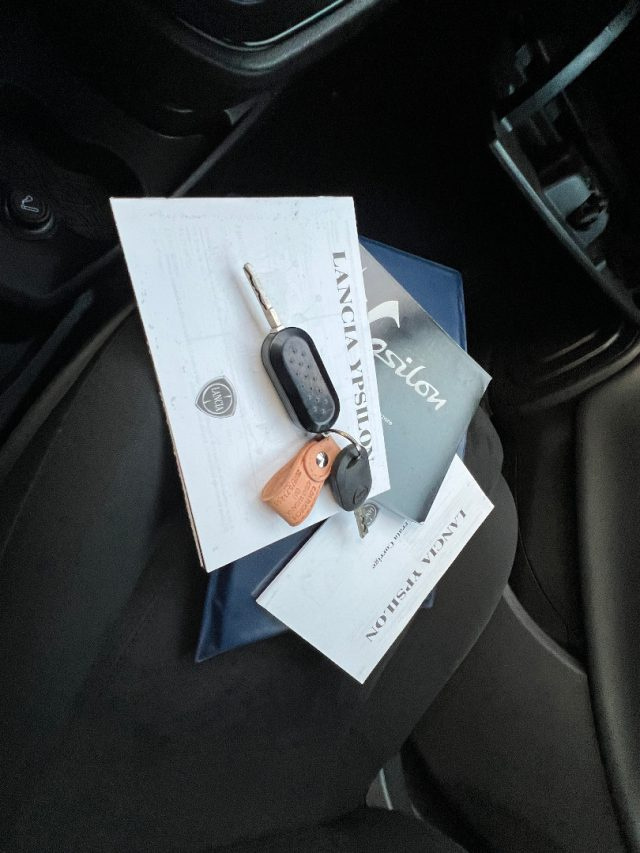 LANCIA Ypsilon usata, con Controllo trazione