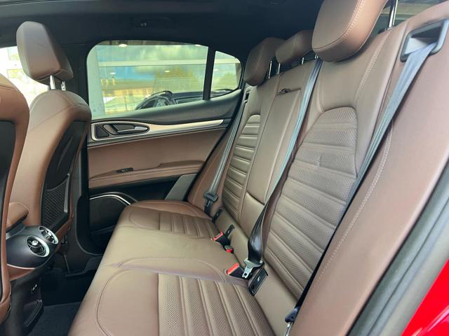 ALFA ROMEO Stelvio usata, con Alzacristalli elettrici