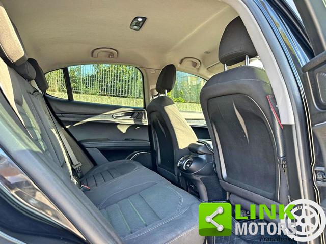 ALFA ROMEO Stelvio usata, con Sedile posteriore sdoppiato