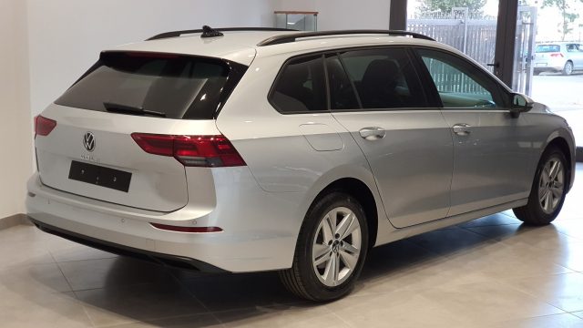 VOLKSWAGEN Golf Variant usata, con Autoradio