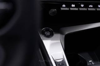 PEUGEOT 308 usata, con Volante in pelle