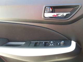 SUZUKI Swift usata, con Controllo automatico clima