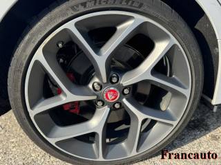 JAGUAR XE usata, con Controllo automatico clima