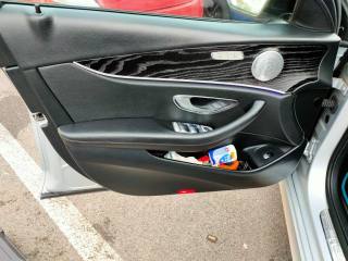 MERCEDES-BENZ E 220 usata, con Gancio traino