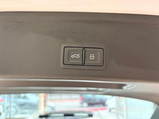 AUDI A4 usata, con Volante multifunzione
