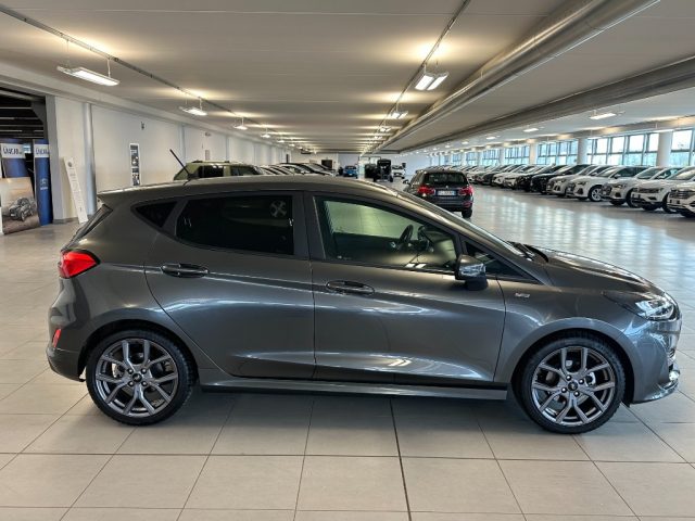 FORD Fiesta usata, con Controllo automatico clima