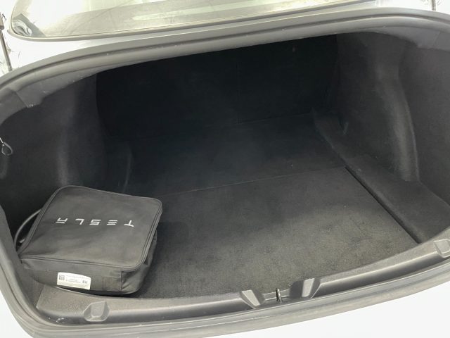 TESLA Model 3 usata, con Autoradio