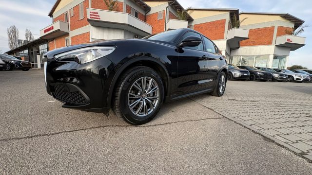 ALFA ROMEO Stelvio usata, con Sensori di parcheggio posteriori