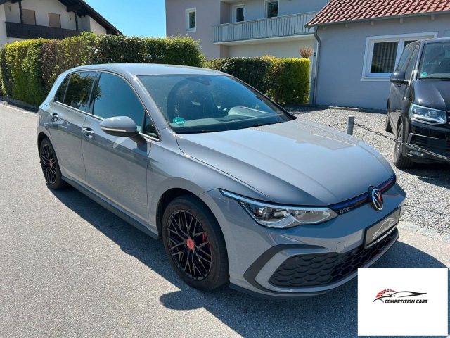 VOLKSWAGEN Golf usata, con Airbag