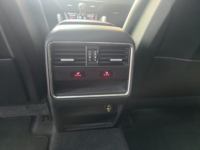 PORSCHE Cayenne usata, con Pacchetto invernale
