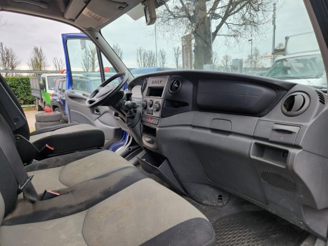 IVECO Daily usata, con Climatizzatore automatico, 2 zone