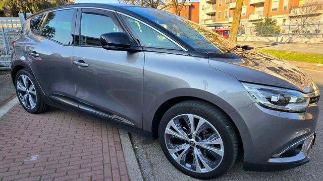 RENAULT Scenic usata, con Chiusura centralizzata