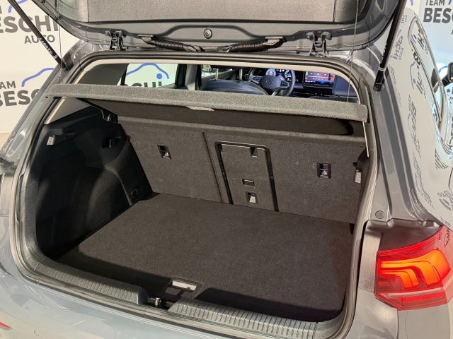 VOLKSWAGEN Golf usata, con Autoradio