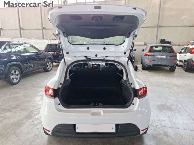 RENAULT Clio usata, con Autoradio