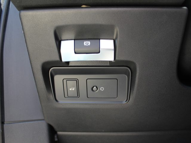 LAND ROVER Range Rover Evoque usata, con Portellone posteriore elettrico
