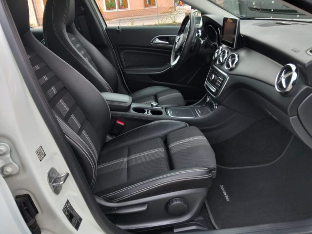 MERCEDES-BENZ GLA 180 usata, con Chiusura centralizzata
