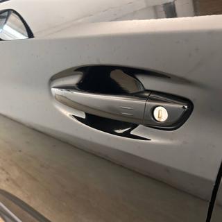PEUGEOT 208 usata, con Sensori di parcheggio anteriori
