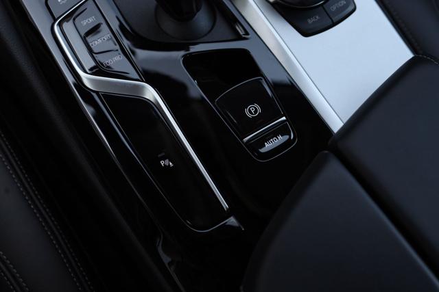 BMW 520 usata, con Regolazione elettrica sedili
