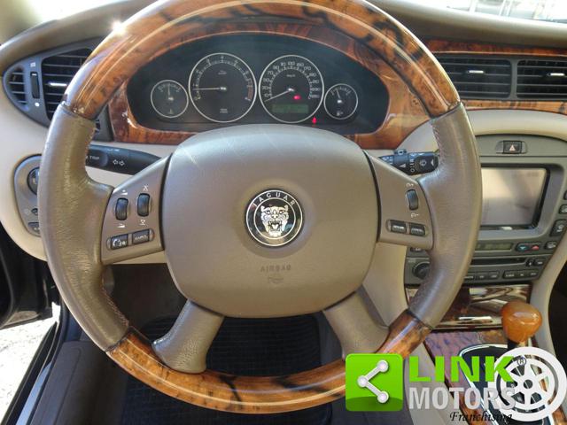 JAGUAR X-Type usata, con Boardcomputer