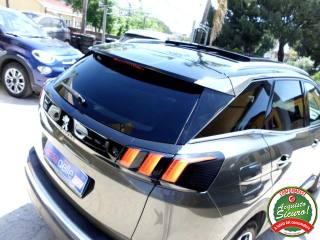 PEUGEOT 3008 usata, con Airbag testa