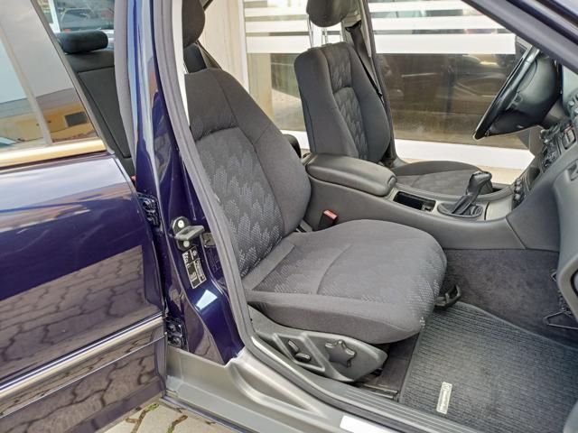 MERCEDES-BENZ C 200 usata, con Cerchi in lega