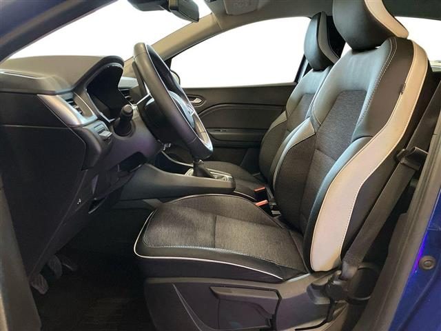 RENAULT Captur usata, con Volante in pelle