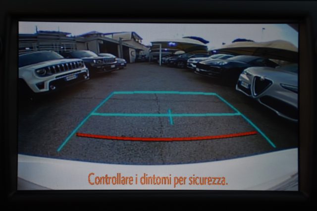 TOYOTA Yaris usata, con Controllo automatico clima