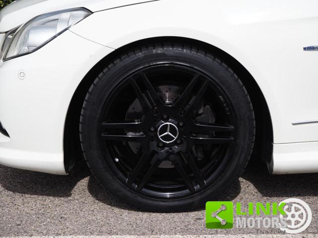 MERCEDES-BENZ E 220 usata, con Sensori di parcheggio posteriori