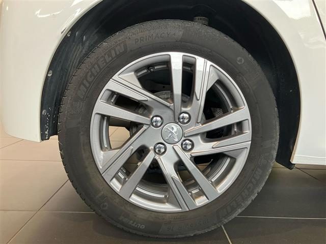 PEUGEOT 208 usata 5