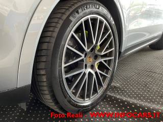 PORSCHE Cayenne usata, con USB
