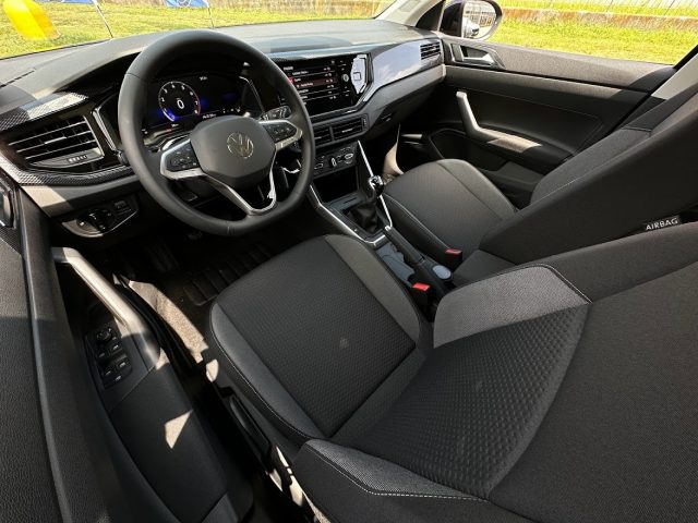 VOLKSWAGEN Taigo usata, con Autoradio
