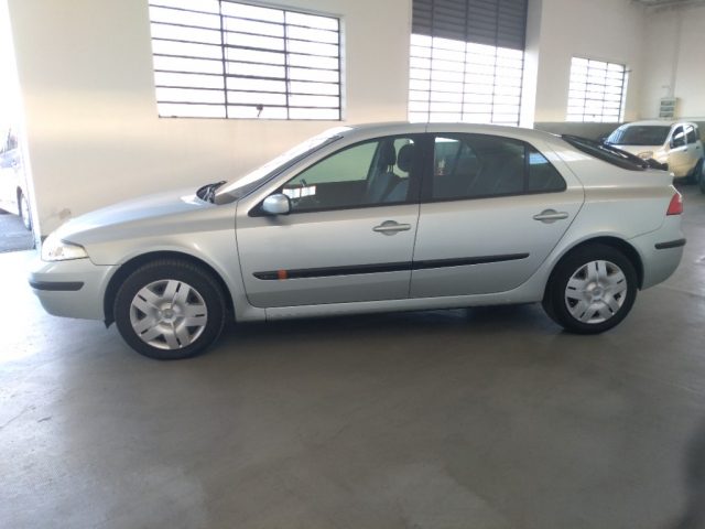 RENAULT Laguna usata, con Airbag laterali