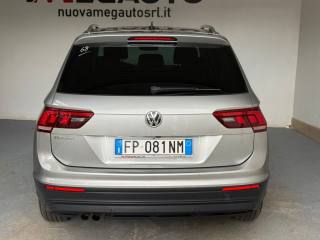 VOLKSWAGEN Tiguan usata, con Bracciolo