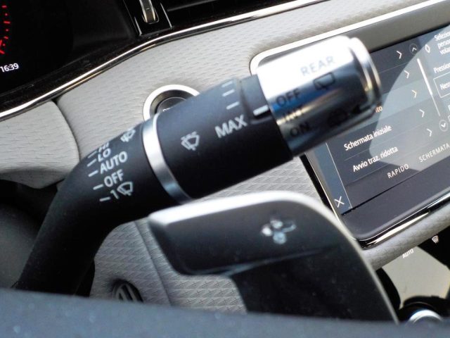 LAND ROVER Range Rover Evoque usata, con Sensori di parcheggio posteriori