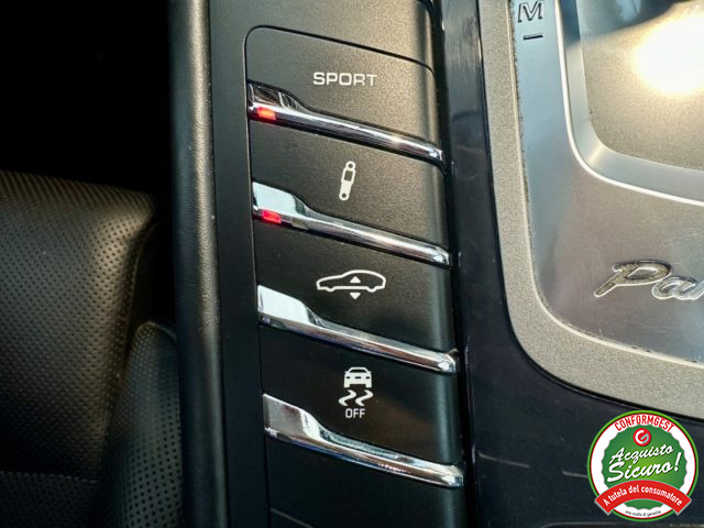 PORSCHE Panamera usata, con Lettore CD