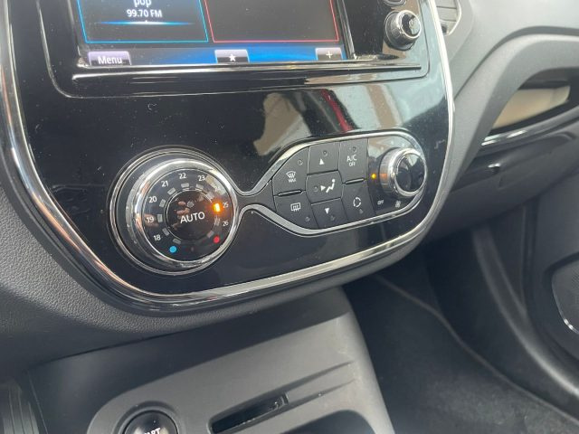 RENAULT Captur usata, con Sensore di luce