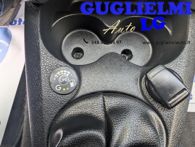 DACIA Sandero usata, con Autoradio digitale