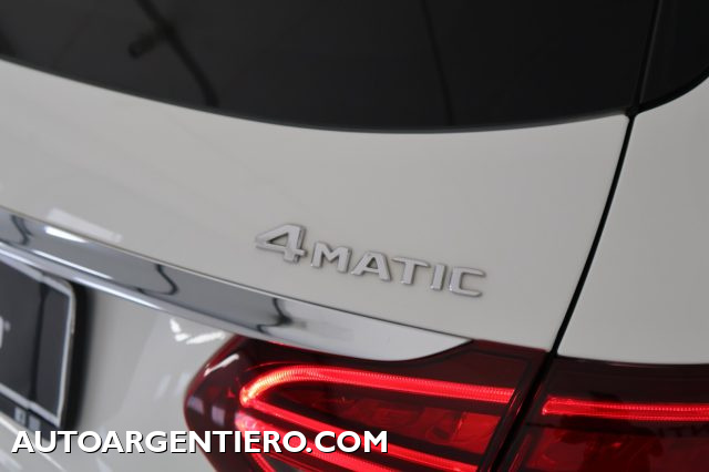 MERCEDES-BENZ C 220 usata, con Fari direzionali