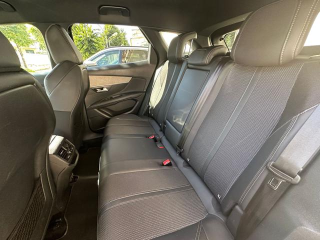 PEUGEOT 3008 usata, con Sistema di navigazione