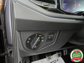 VOLKSWAGEN Taigo usata, con Tettuccio apribile