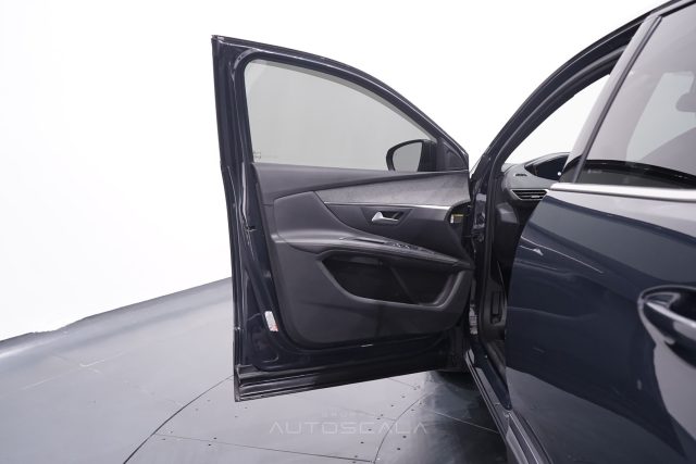 PEUGEOT 3008 usata, con Controllo automatico clima