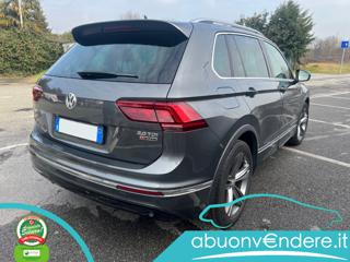VOLKSWAGEN Tiguan usata, con Boardcomputer