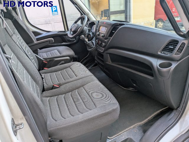 IVECO Daily usata, con USB
