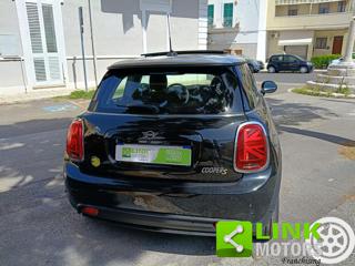 MINI Cooper SE usata, con USB