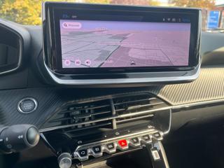 PEUGEOT 2008 usata, con Boardcomputer