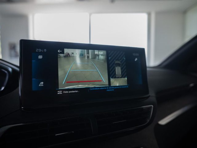 PEUGEOT 3008 usata, con Sistema di navigazione