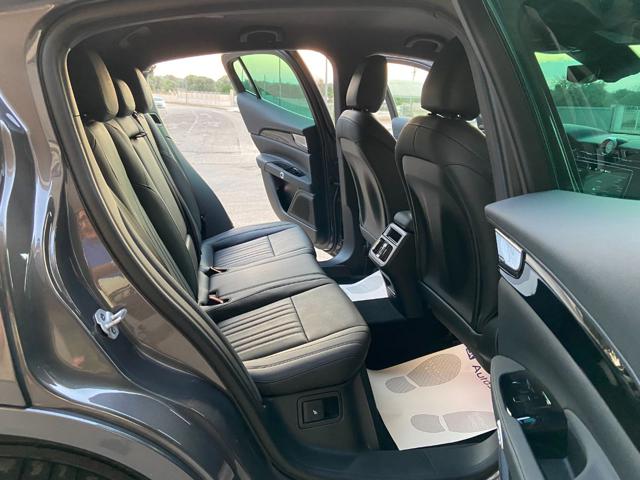 MASERATI Grecale usata, con Chiusura centralizzata