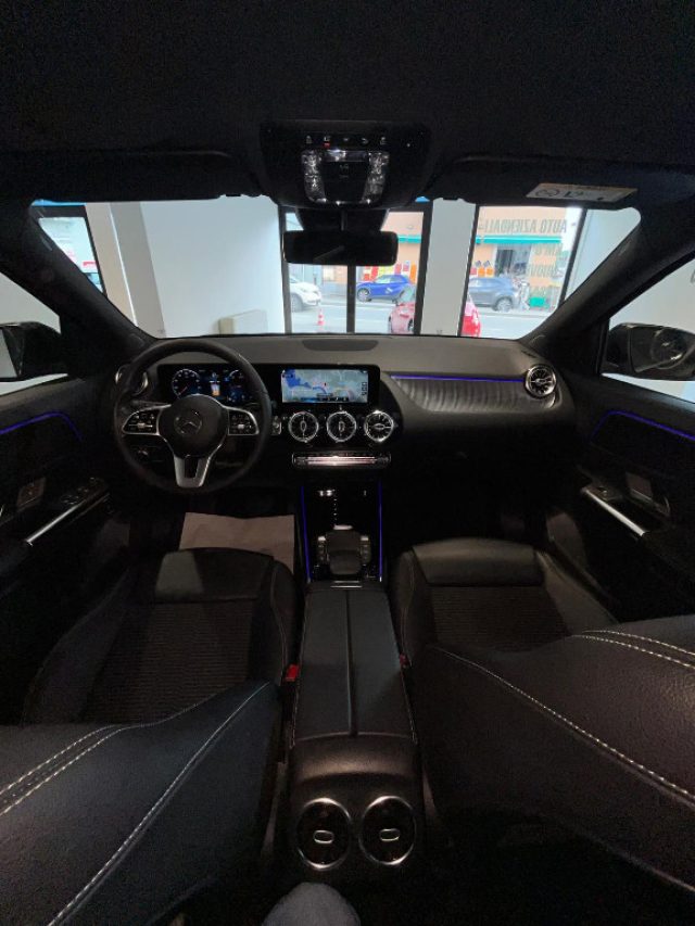 MERCEDES-BENZ GLA 200 usata, con Cronologia tagliandi