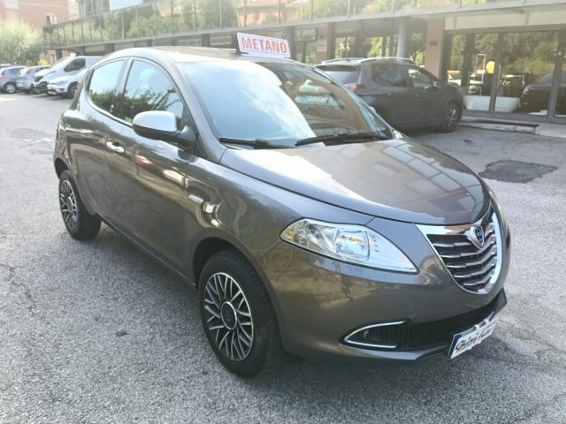 LANCIA Ypsilon usata, con Airbag
