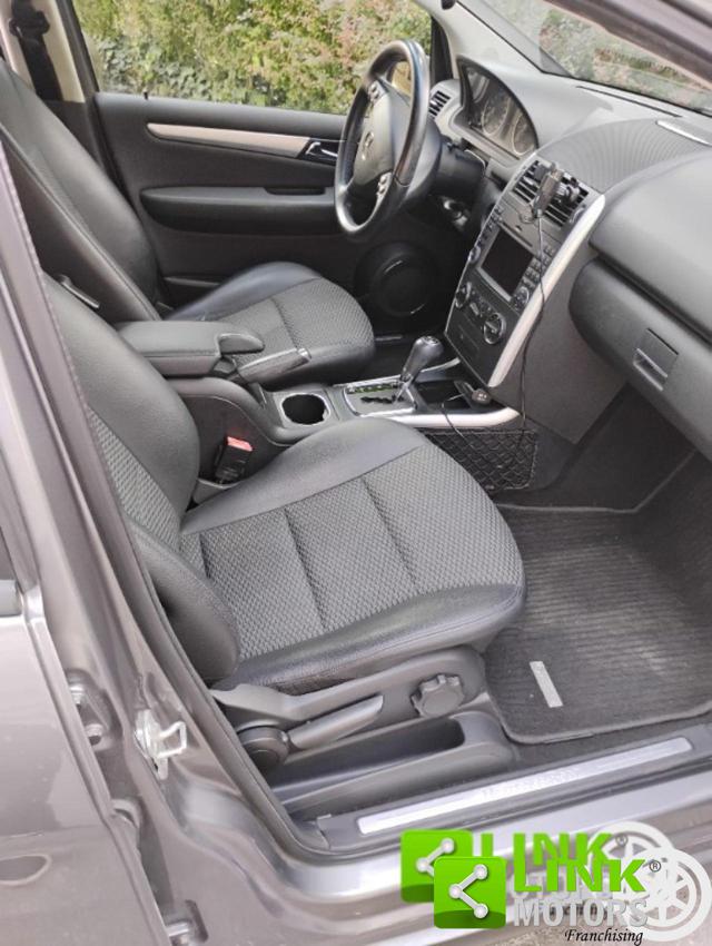 MERCEDES-BENZ A 160 usata, con Controllo automatico clima